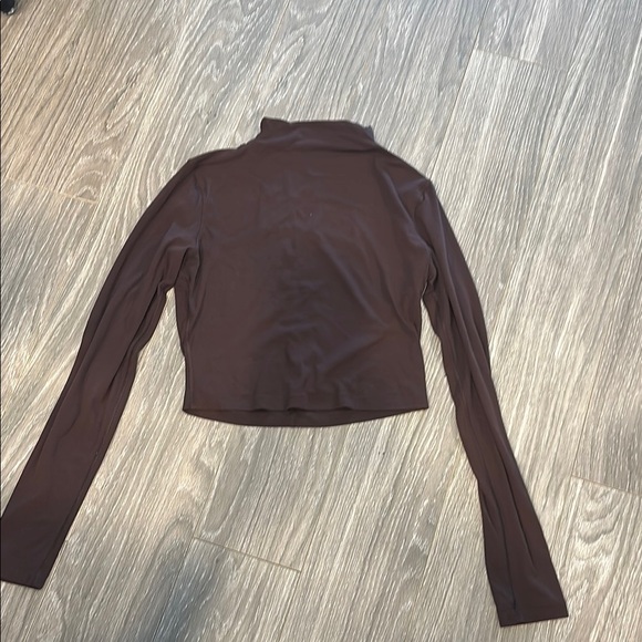 Lululemon Align Mock Neck Long Sleeve Cropped Shirt - Picture 2 of 3